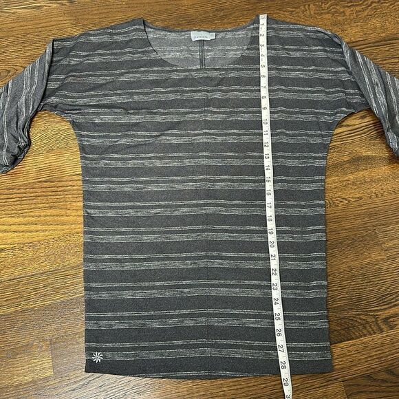 Athleta Gray Stripe with Shimmer Dory Dolman - Size XS - Picture 10 of 12